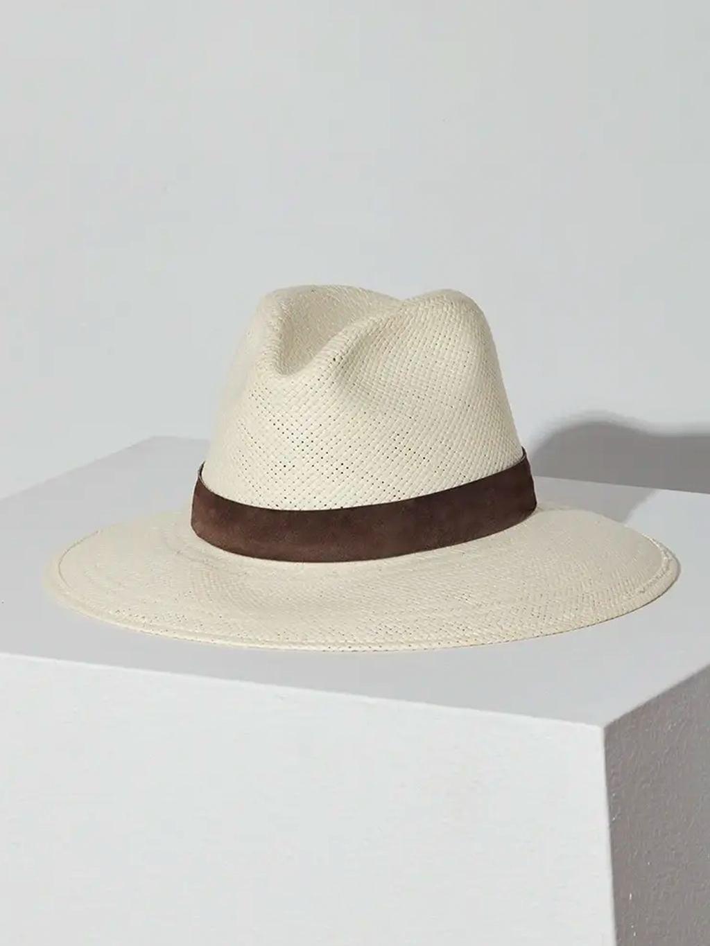 Marcell Hat in Bleach