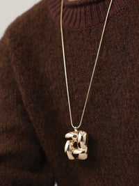 Woven Square Pendant Necklace in High Polish Gold