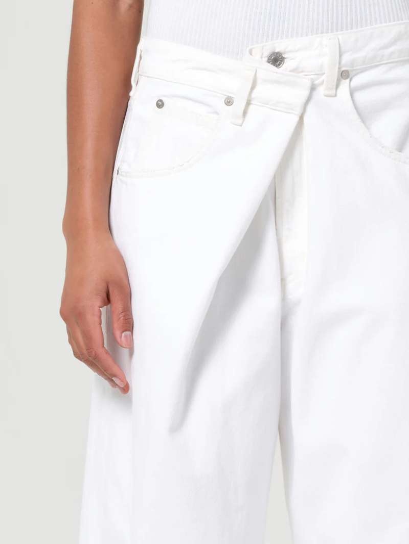 Vana Fold Jean in Milkshake