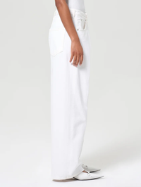 Vana Fold Jean in Milkshake