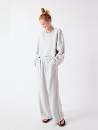 Full length view of the American Vintage Dantown Pant in Melange Sky Blue with hands in the pockets