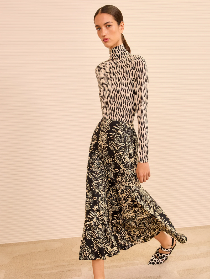 Aurelia Long Sleeve Turtleneck in Silhouette