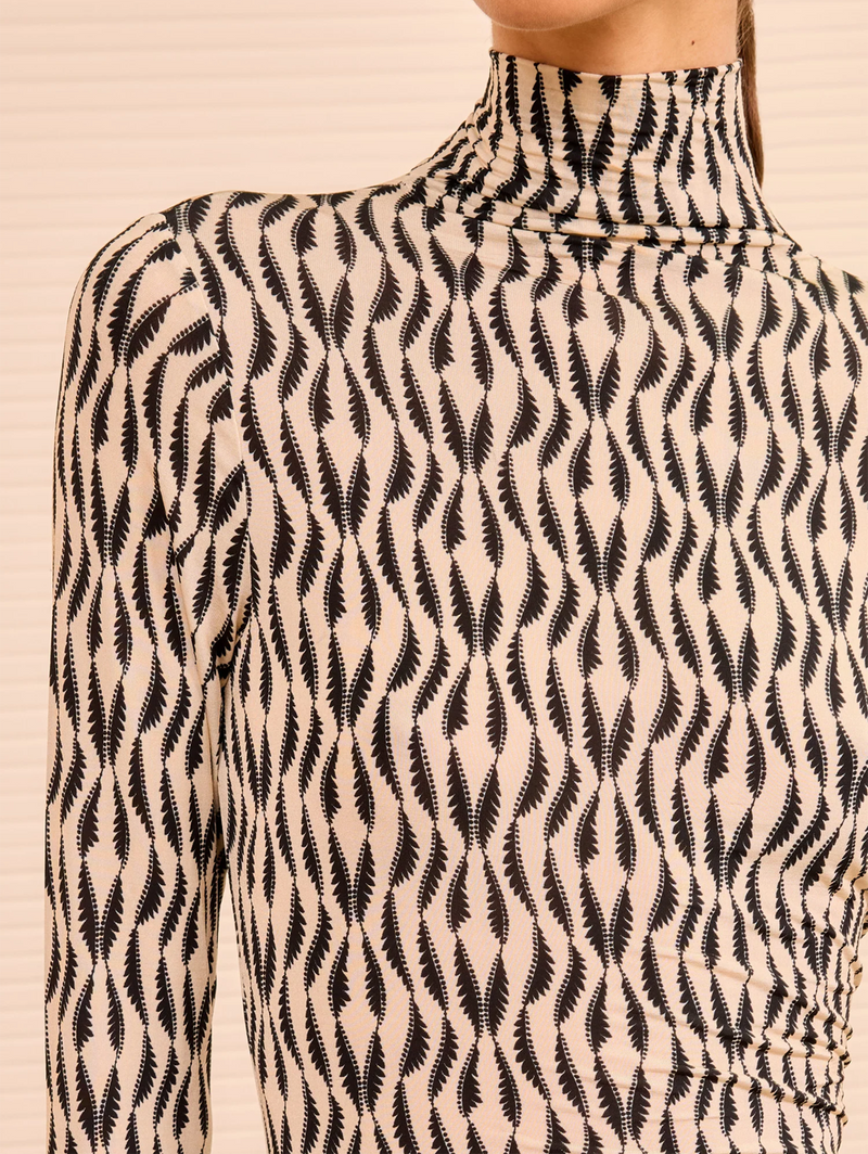 Aurelia Long Sleeve Turtleneck in Silhouette