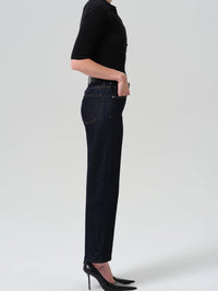Side view of the Citizens of Humanity Palma Straight Jean in Inky Rinse showing the straight leg.