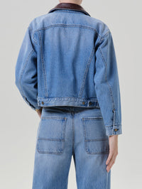 CITIZENS OF HUMANITY Skylar Denim Jacket in Sunlit – Image 2