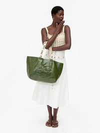 CLARE V. Grande Bateau Tote - Crinkle Patent in Army – Image 3