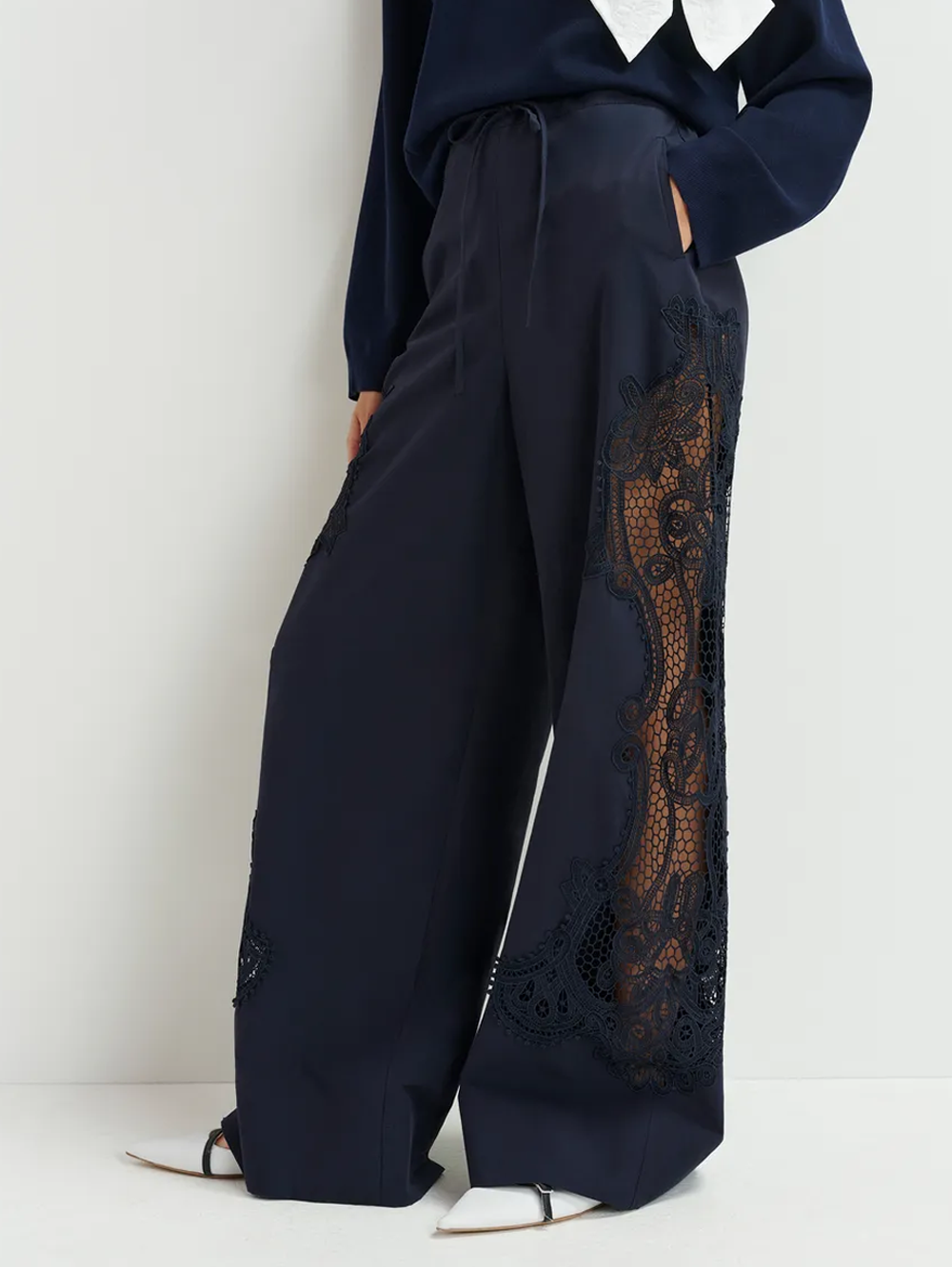 Hace Lace Paneled Pant