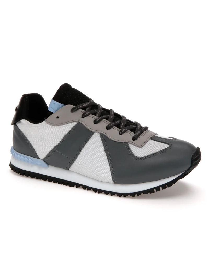 Coywolf Runner in Light Grey