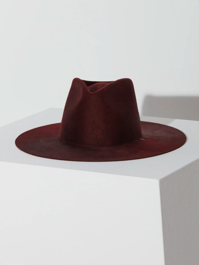 Sabina Hat
