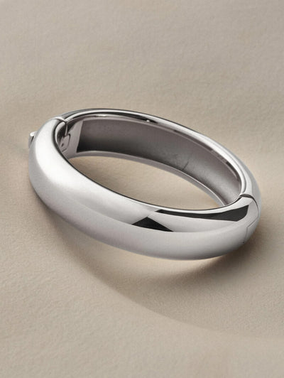 Gemma Bangle in Platinum
