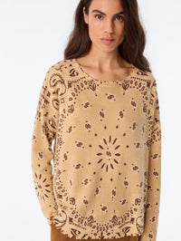 KUJTEN Mela Bandana Bico Pullover in Latte Anis – Image 2