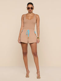 L'AGENCE GRAYSON DOLPHIN SHORT IN LIGHT HAZELNUT/CAPRI BLUE - 2