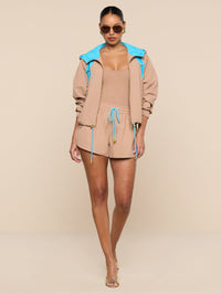L'AGENCE LARK COLORBLOCKED WINDBREAKER IN LIGHT HAZELNUT/CAPRI BLUE - 4