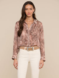 L'AGENCE COSETTE CROP HI LOW SHIRT IN WESTERN SNAKE – Image 1