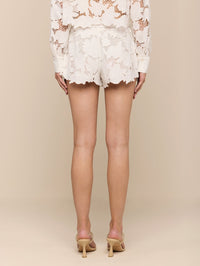 L'AGENCE Laina Eyelet Short in Ivory in IVORY – Image 4