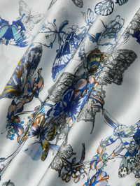 L'AGENCE Lillian Silk Wide-Leg Pant in GREY WATERCOLOR BUTTERFLIES – Image 3