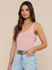L'AGENCE Nica Scoopneck Bodysuit in Misty Rose in MISTY ROSE – Image 3