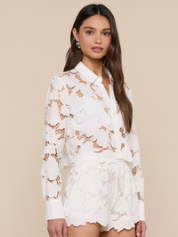 L'AGENCE Seychelle Cropped Eyelet Blouse in Ivory in IVORY – Image 4