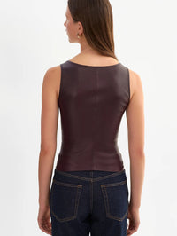 Back view of the LAMARQUE Cesia leather tank in Vamp with its center back seam.