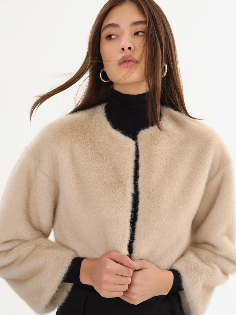 Rowdie Faux Fur Jacket in Angora