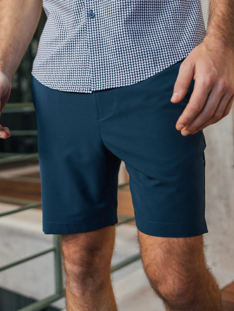 Deck Shorts in Navy