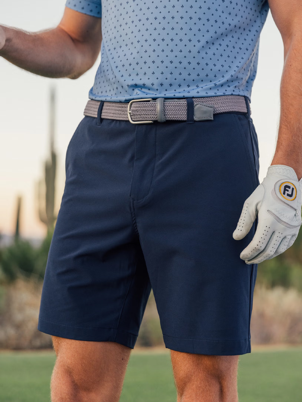 Helmsman Short 7" in Navy