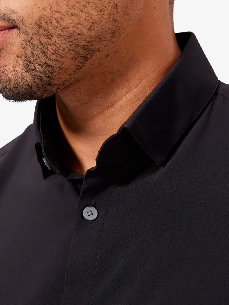 Leeward Short Sleeve Shirt in Black