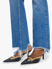 SNACKS! The Chomp Heel Chew in Chew Toy