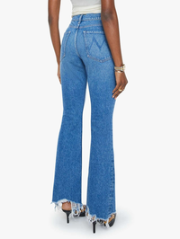 SNACKS! The Chomp Heel Chew in Chew Toy