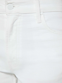 The Spinner Zip Sneak Totally Innocent