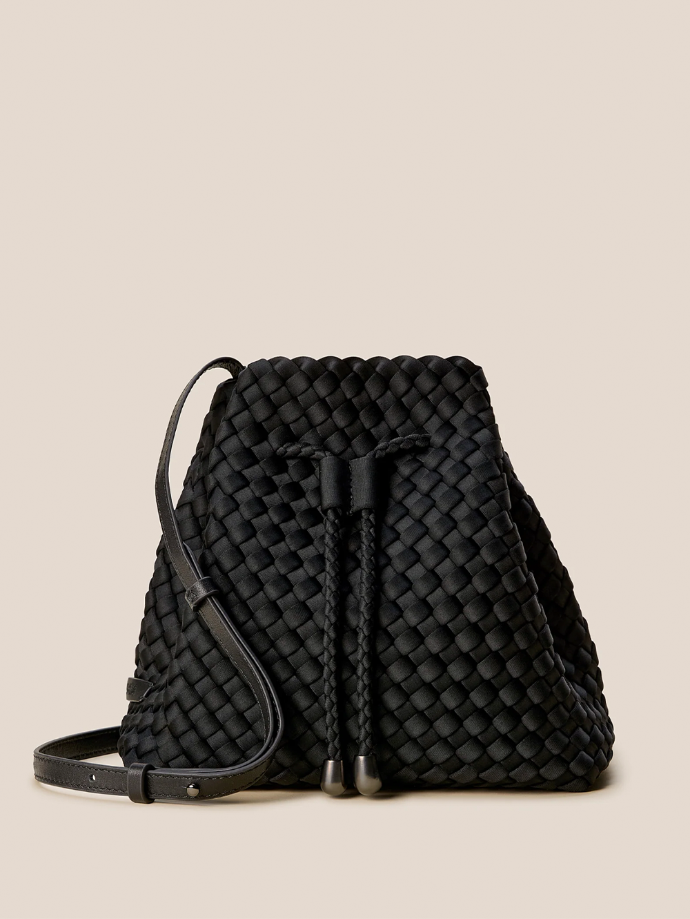 Gramercy Medium Bucket in Onyx