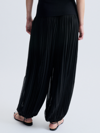 Ronan Pleated Chiffon Pant in Black