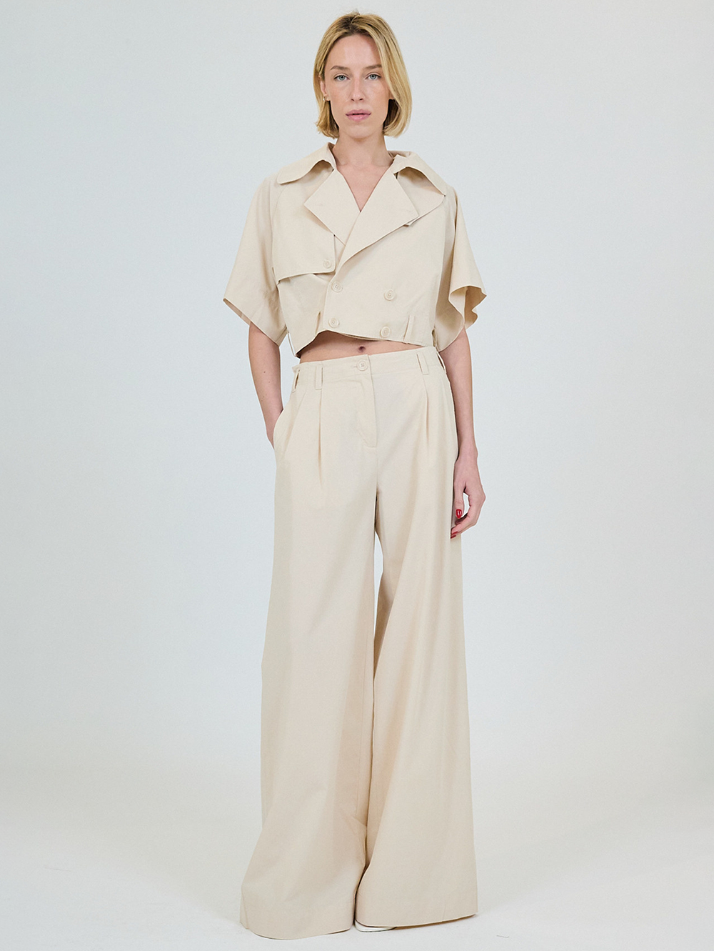 Axel Linen Top in Sand