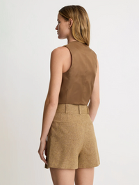 SMYTHE Tortilla Mid Rise Pleated Short in TORTILLA – Image 3