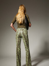 Back view of the SPRWMN Cashmere Turtleneck in Olive