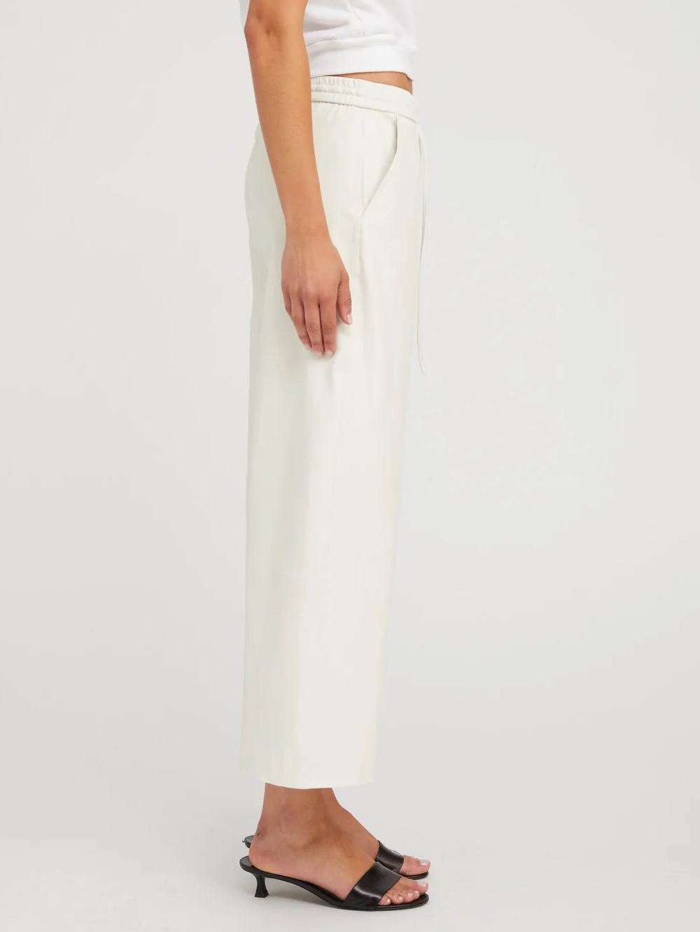 White Leather Cropped Baggy Pants – Amy Atelier