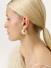 VANESSA BARONI Circlet Earring in Pearl Marble in PEARL MARBLE – Image 2