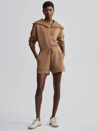 Atrium High-Rise Short 4.5"