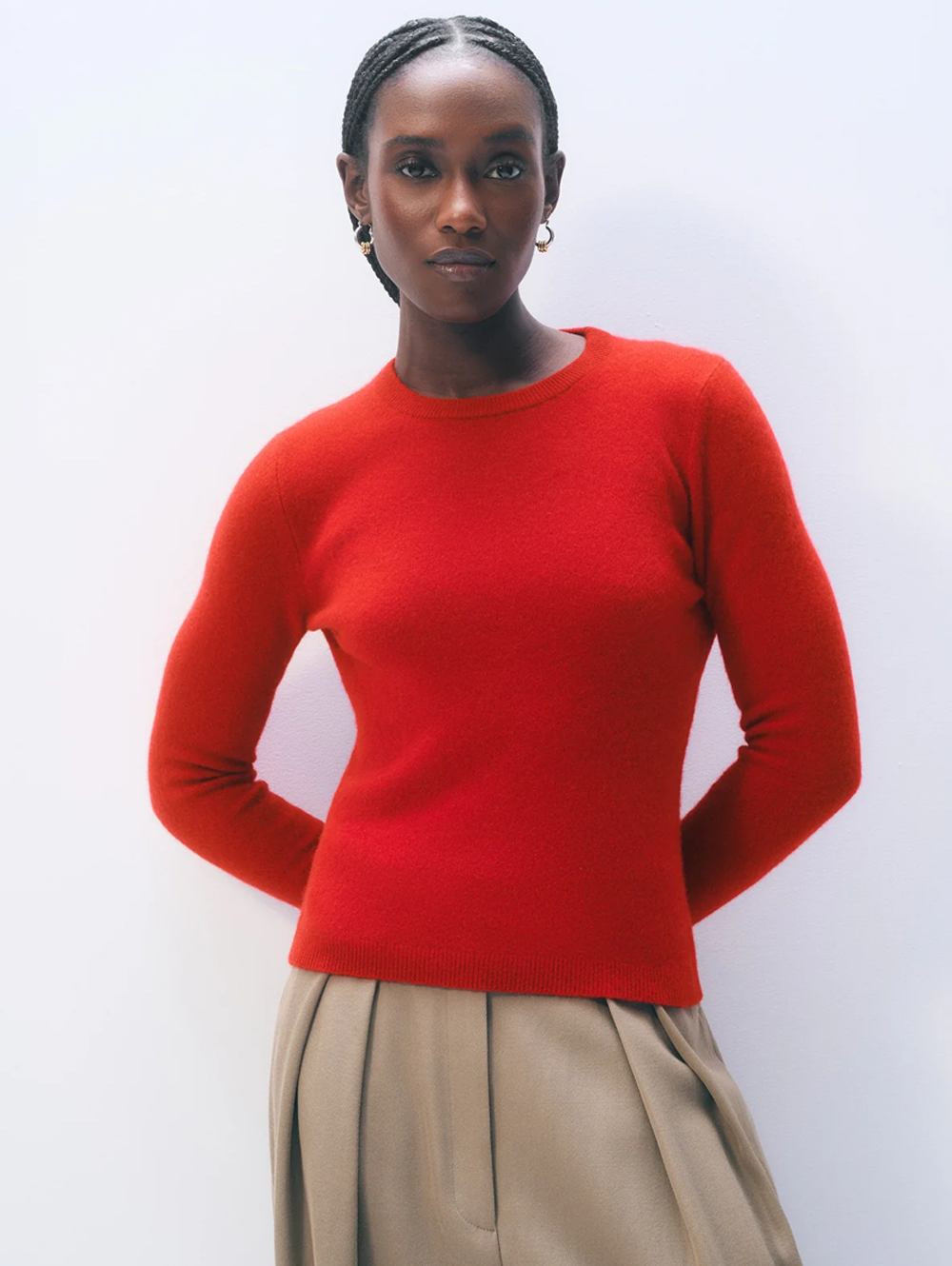 Cashmere Slim Stretch Crewneck in Crimson